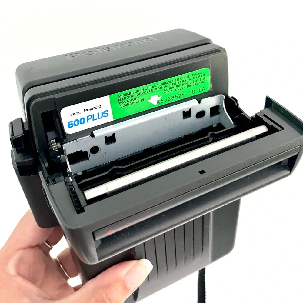 Vintage 90’s Polaroid One Step Close Up black camera